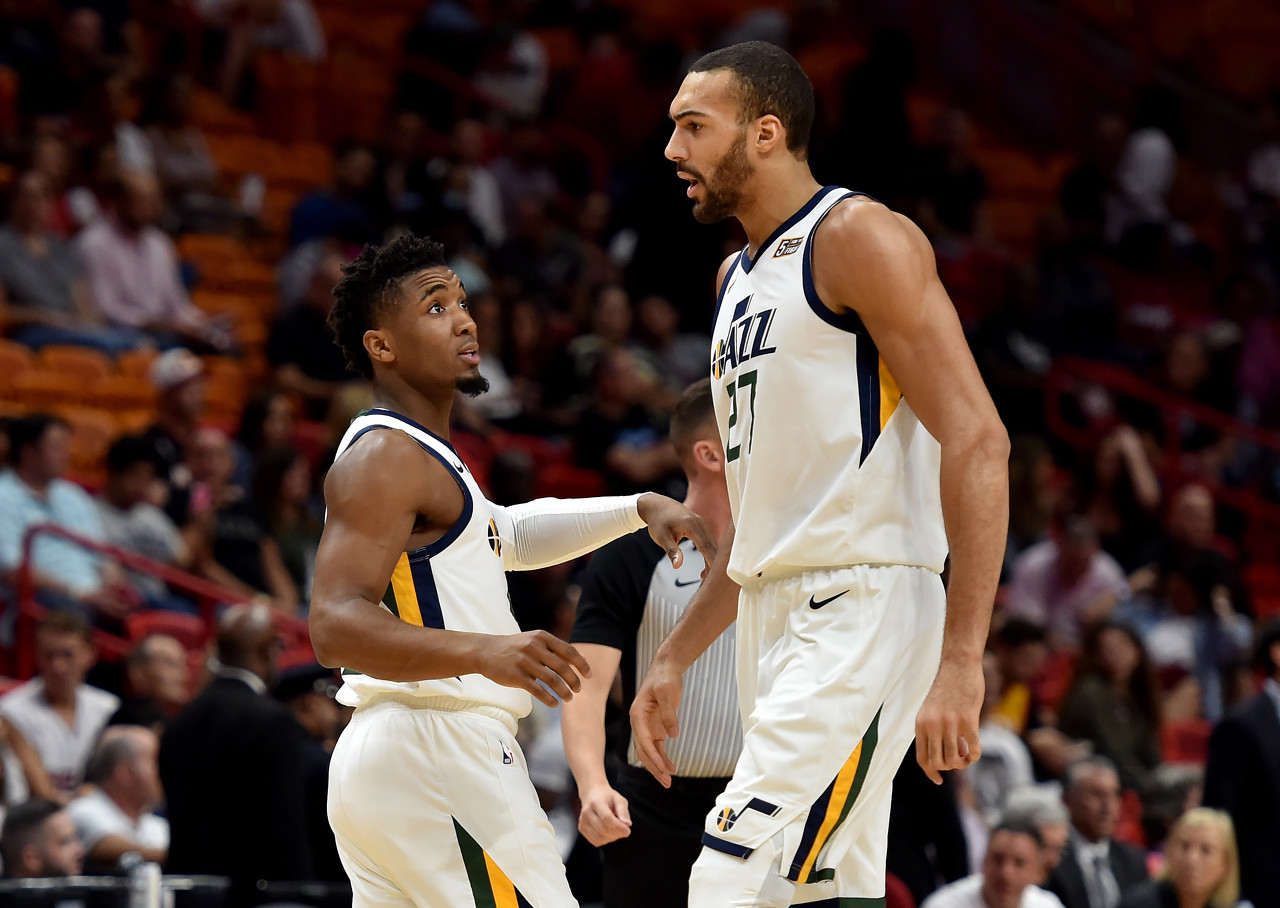 键时刻奉献 键时刻奉献